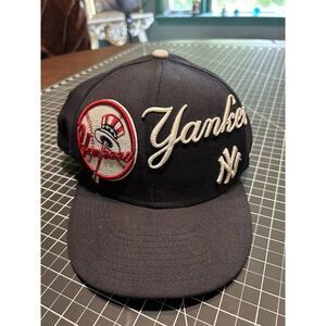 New York Yankees New Era Hat - 7 5/8 - Genuine Merchandise - Embroidered Logo